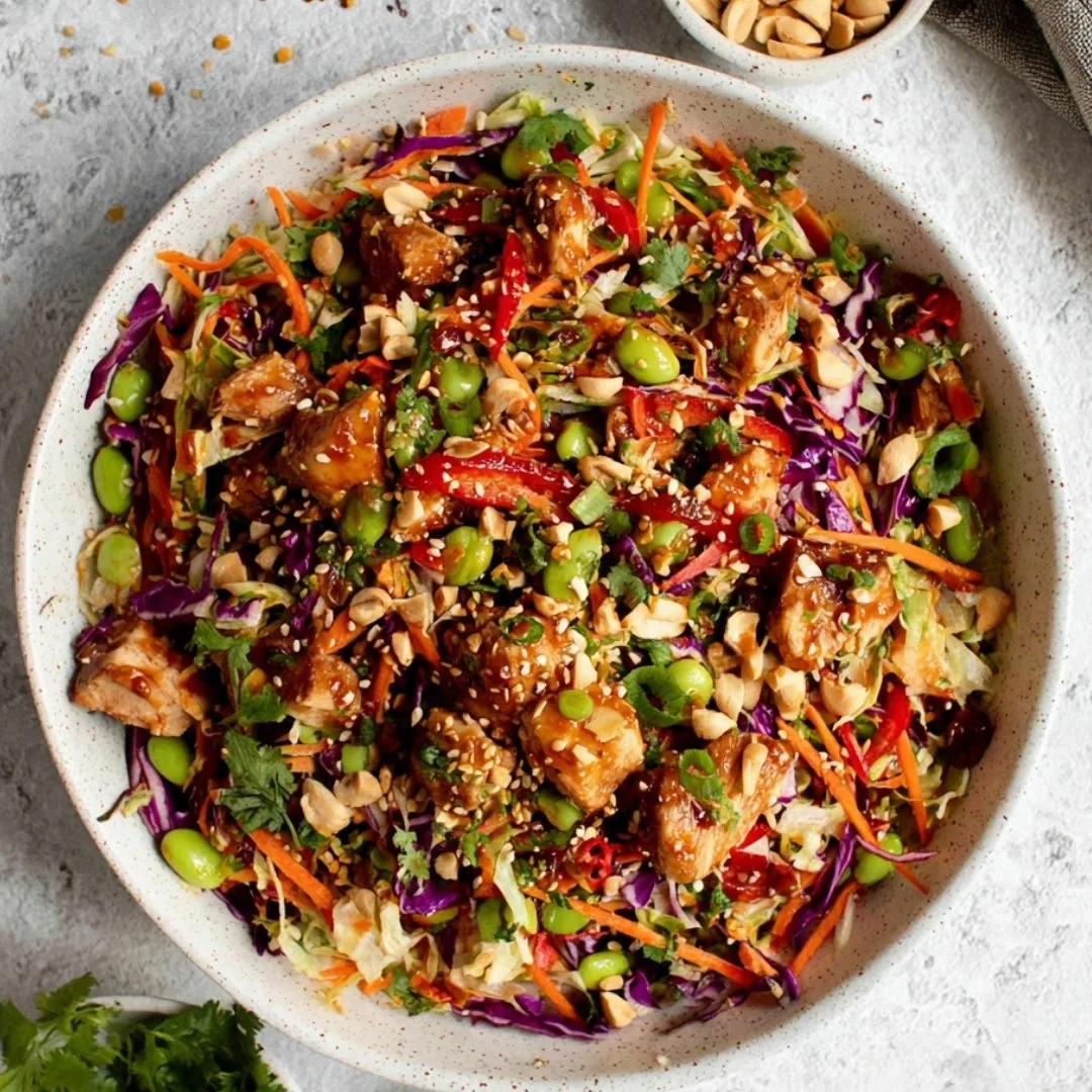 4 Ingredient Mounjaro Recipe – Step-by-step process showing lemon, ginger, and honey being mixed into a detox drink